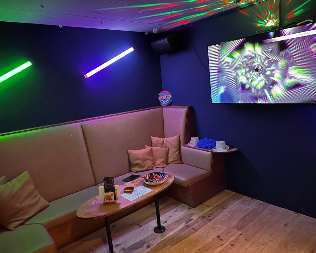 karaoke room disco private karaoke pooldartcentre