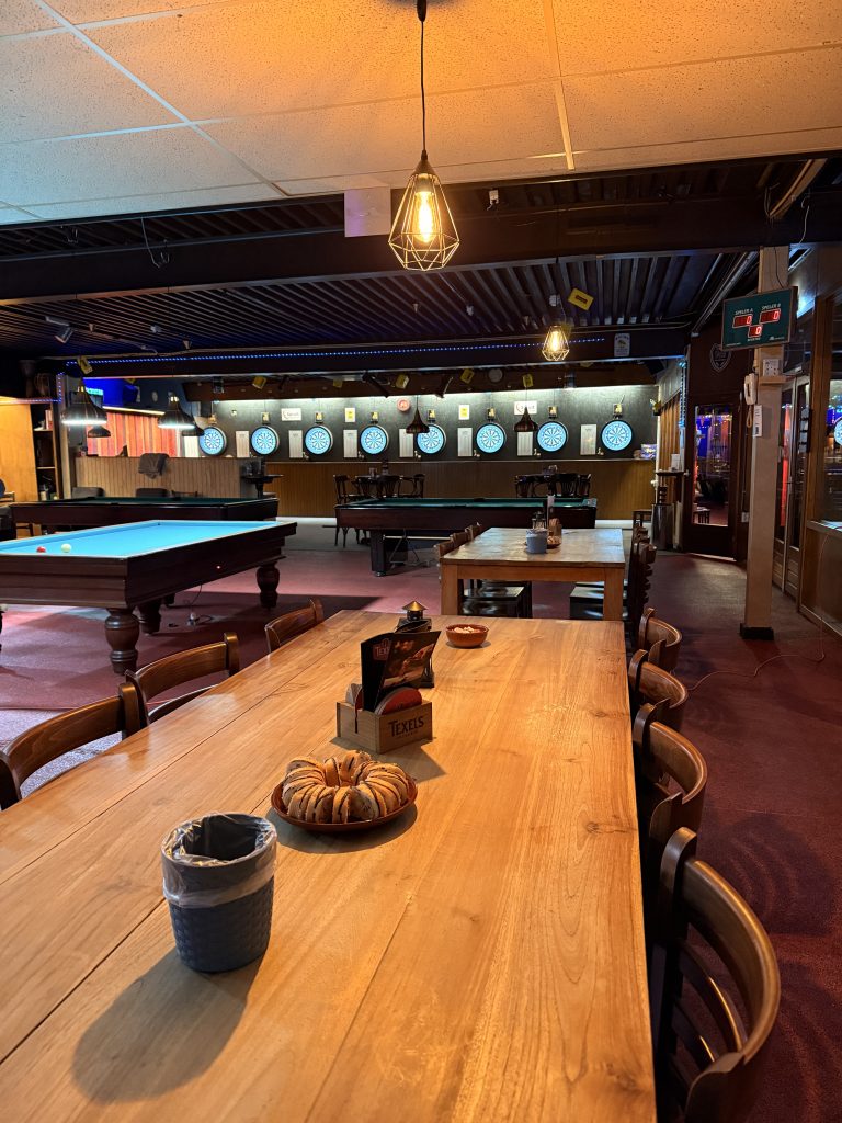 biljart-pooldartcentre-denhelder-banner snooker pool denhelder boatex biljarttafels 2